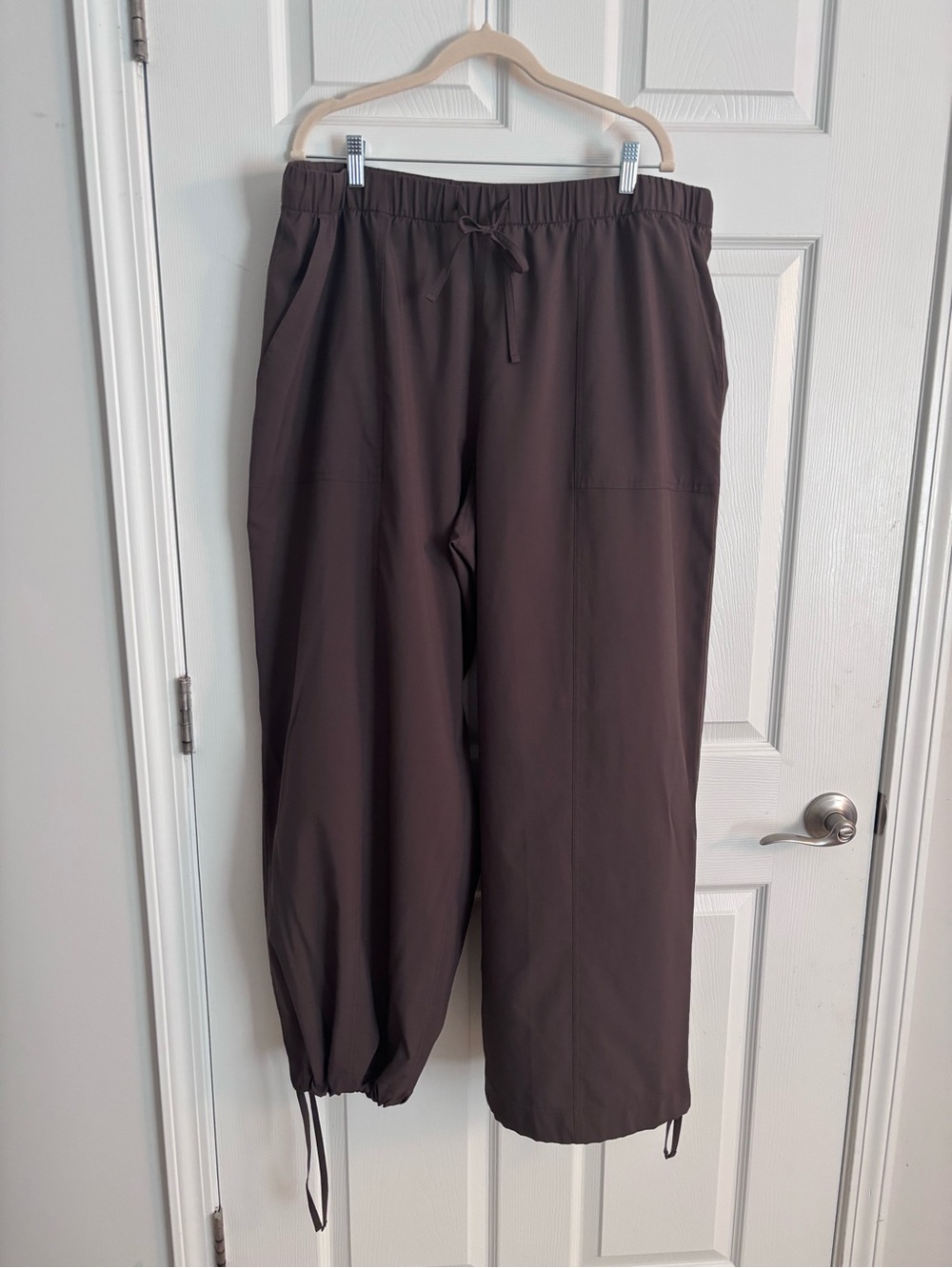 GAP-Fit lightweight brown pants